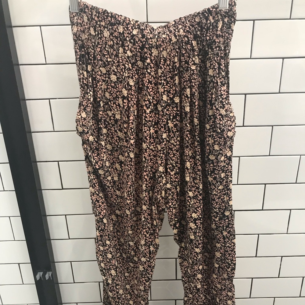 Floral harem pant